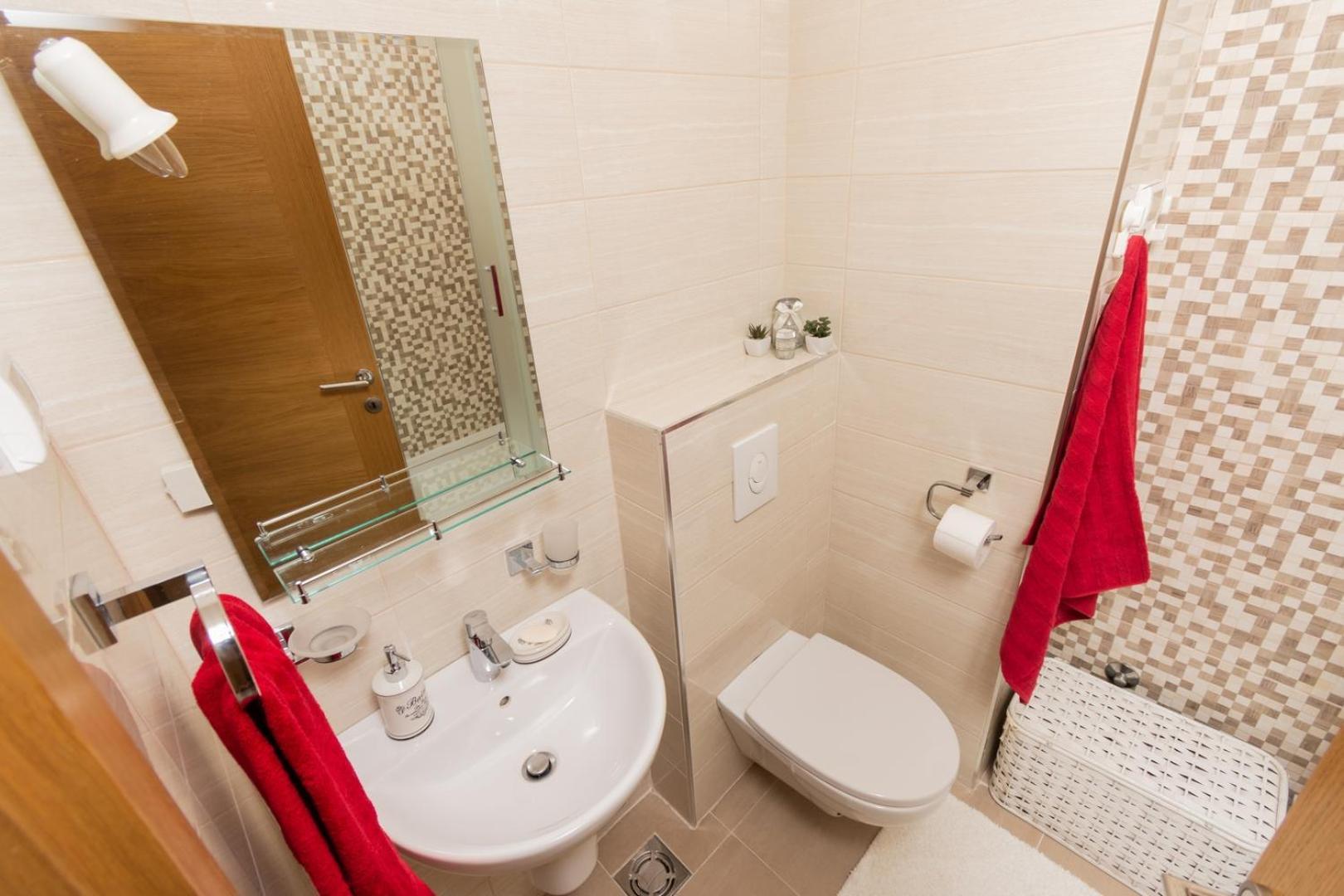 Lux City Apartment With Parking Podgorica Exterior foto